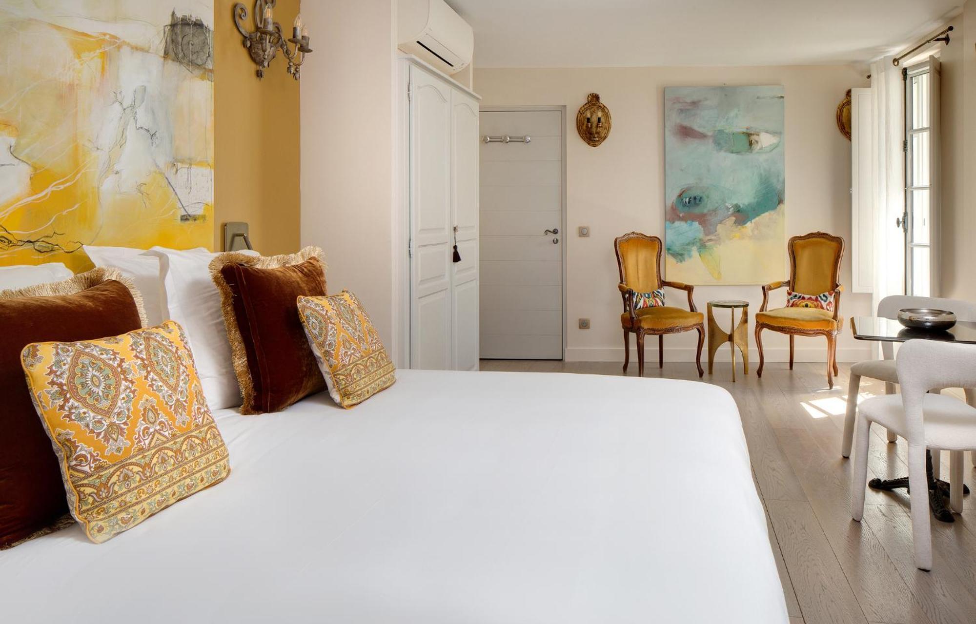La Maison Des Augustins 4 Stars Spa Et Fitness 아비뇽 객실 사진