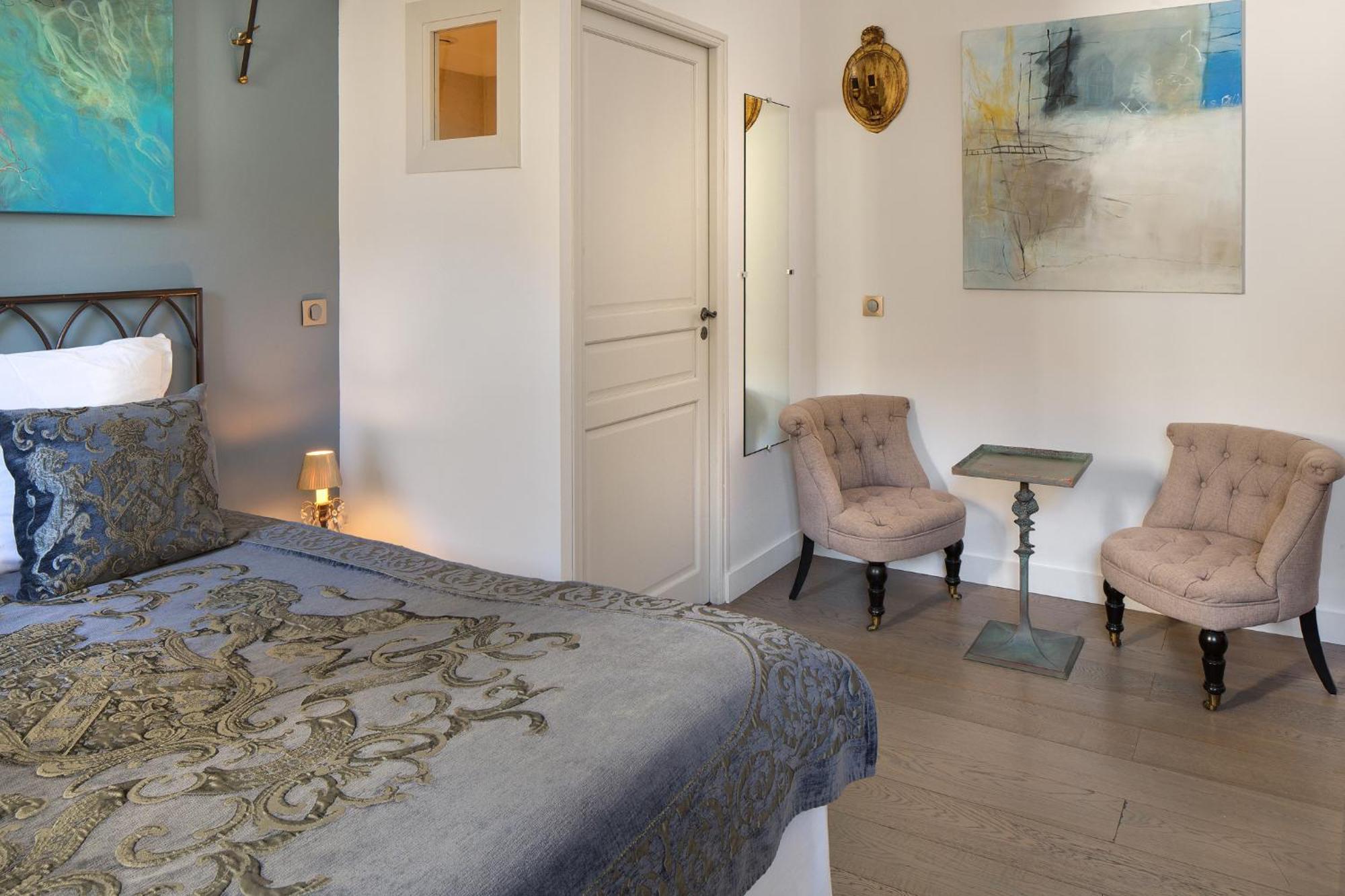 La Maison Des Augustins 4 Stars Spa Et Fitness 아비뇽 객실 사진