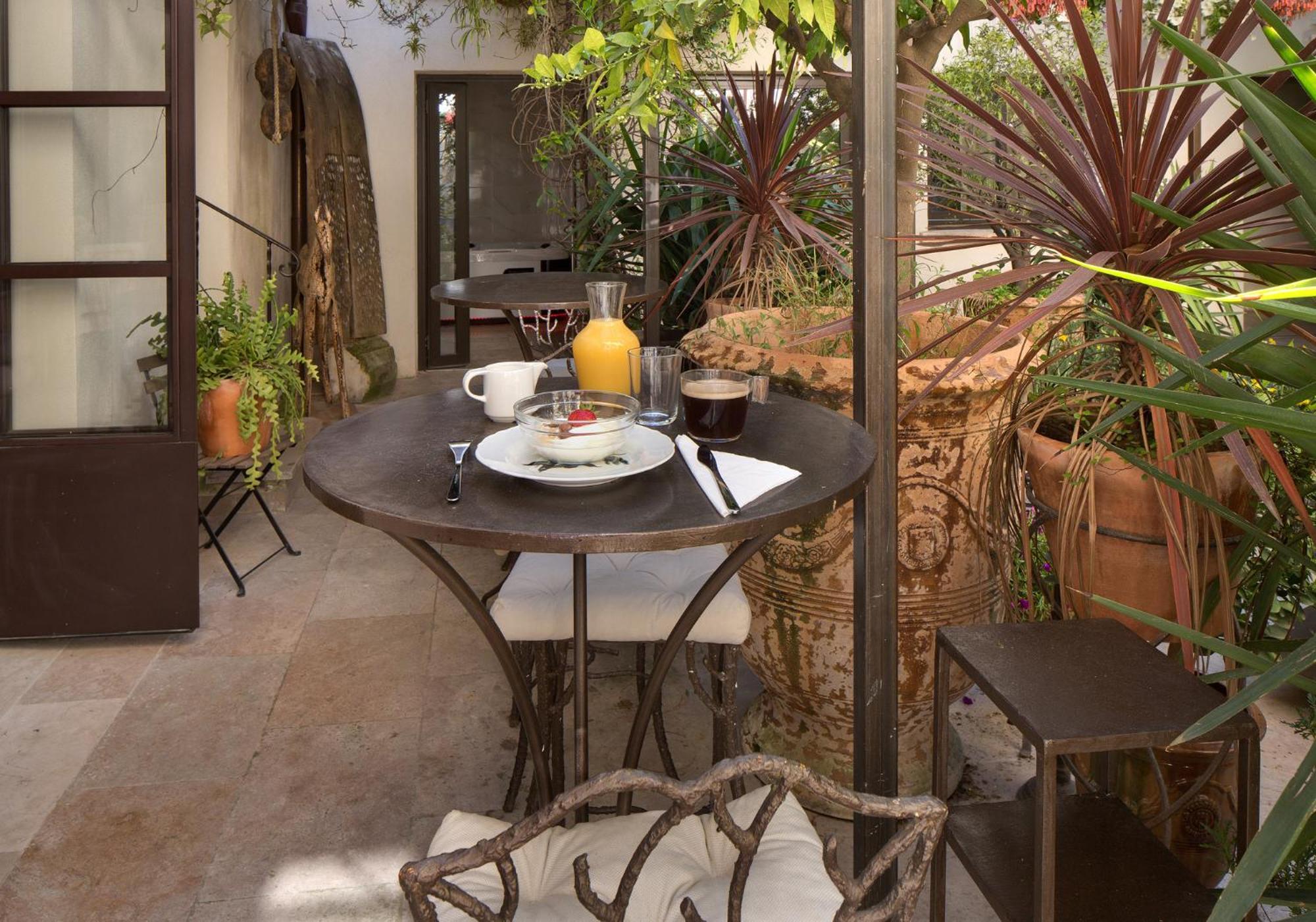 La Maison Des Augustins 4 Stars Spa Et Fitness 아비뇽 객실 사진
