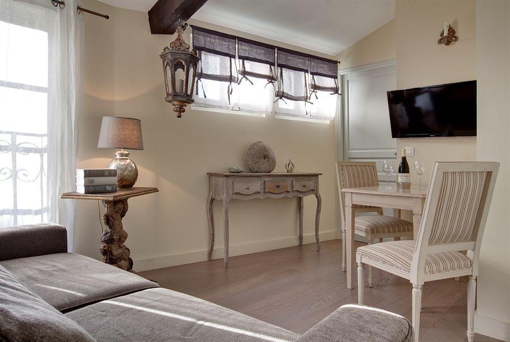 La Maison Des Augustins 4 Stars Spa Et Fitness 아비뇽 외부 사진