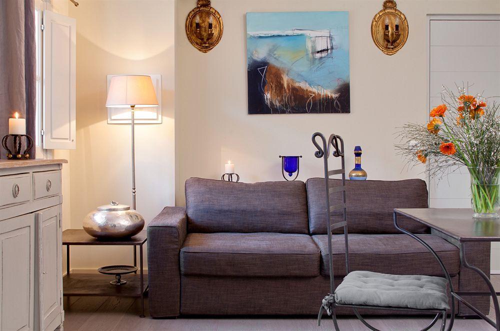 La Maison Des Augustins 4 Stars Spa Et Fitness 아비뇽 외부 사진