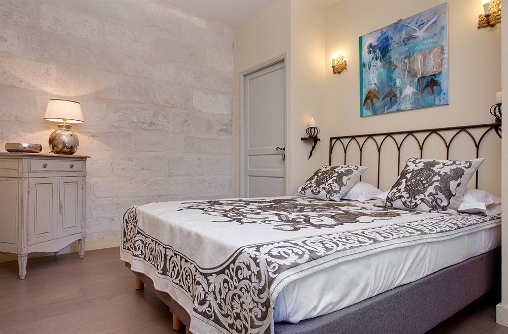 La Maison Des Augustins 4 Stars Spa Et Fitness 아비뇽 외부 사진