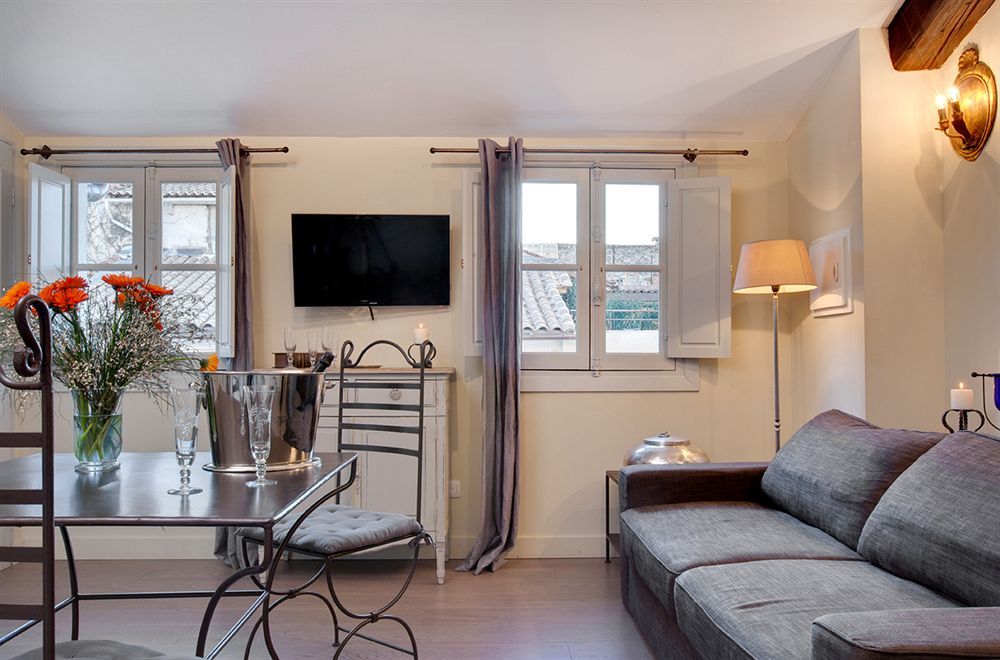 La Maison Des Augustins 4 Stars Spa Et Fitness 아비뇽 외부 사진