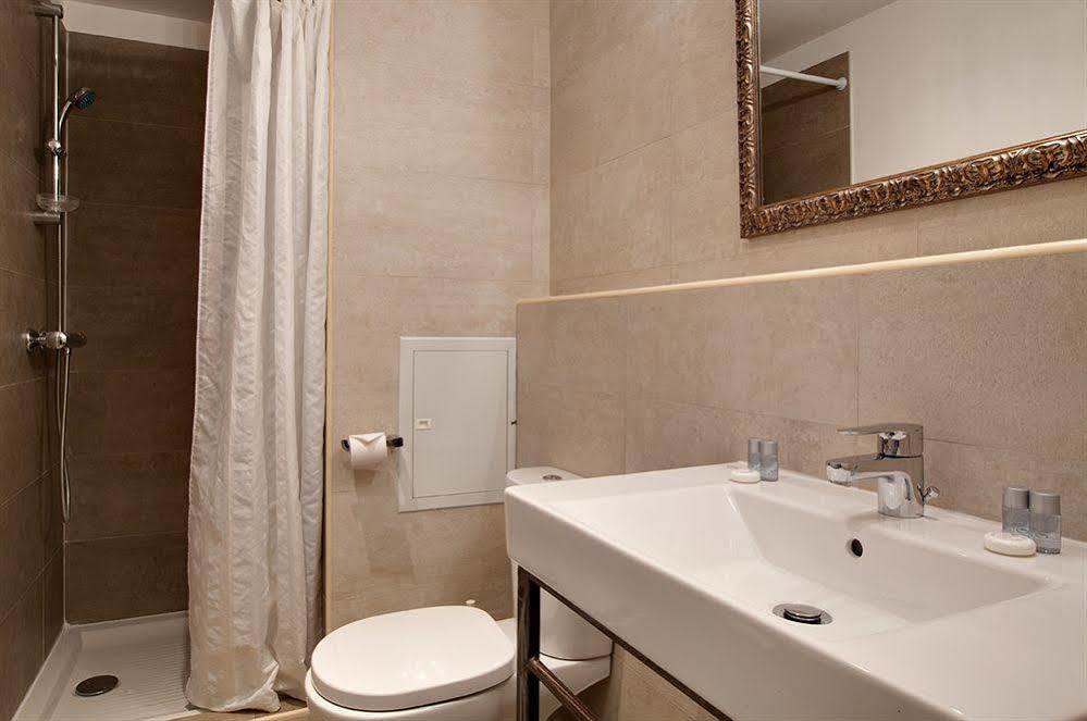 La Maison Des Augustins 4 Stars Spa Et Fitness 아비뇽 외부 사진